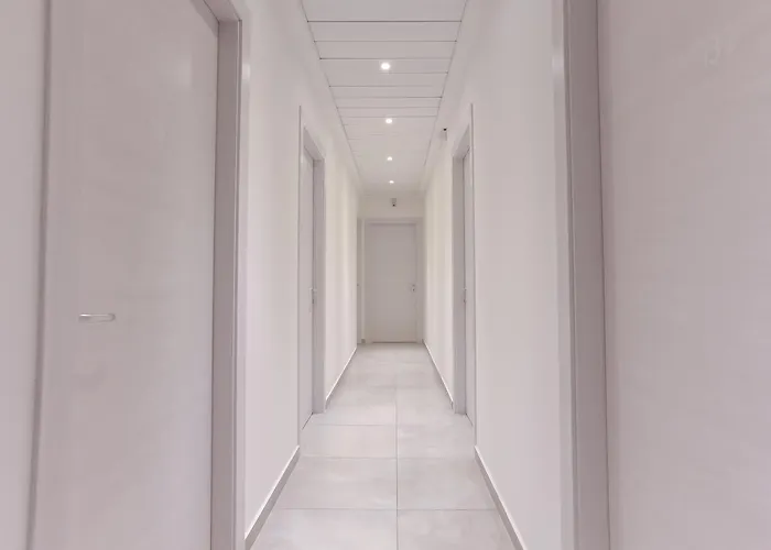 Hotel Tourist Meuble